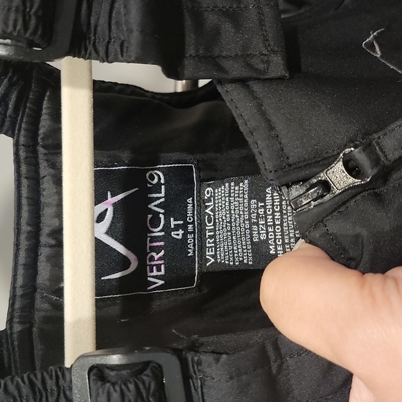 Toddler's snowpants - Picture 4 of 4